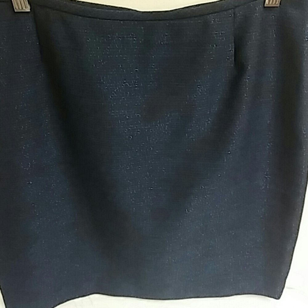 Sale!!!🎈Skirt royal blue w/ blk